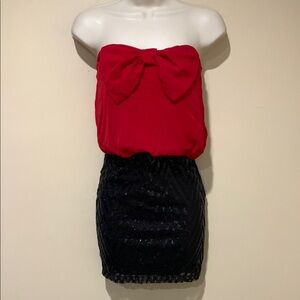 Strapless dress with sequins